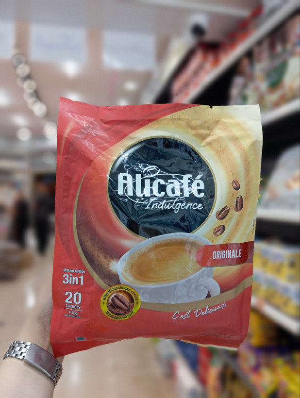 کاپوچینو سه در یک علی کافه اصل اصل