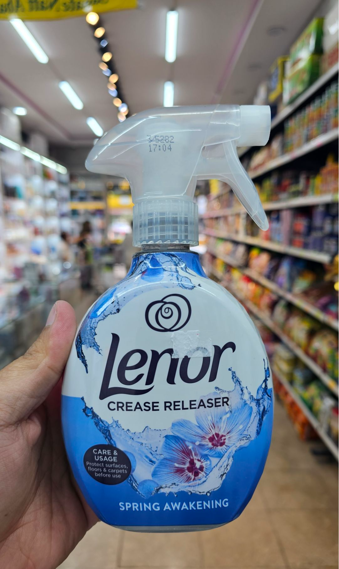 اسپری ضد چروک لنور Lenor Spring Awakeninge خوشبو کننده لباس 500 میل