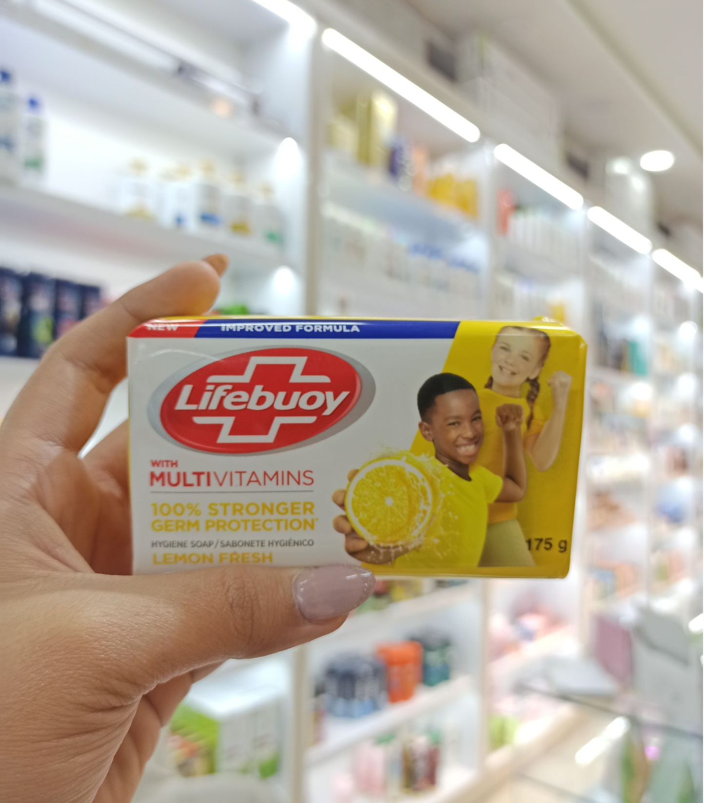 صابون آنتی‌باکتریال لایف‌بوی Lifeboy مدل Lemon Fresh حاوی مولتی‌ویتامین وزن 175 گرم