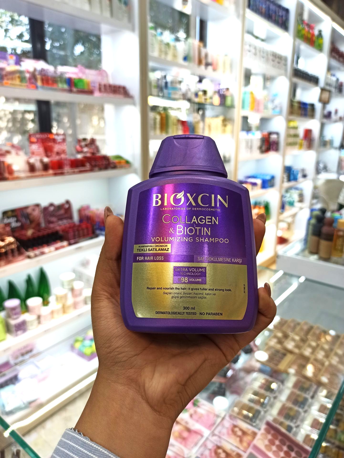 شامپو حجم دهنده و ضد ریزش مو قوی BIOXCIN حاوی کلاژن و بیوتین 300 میل