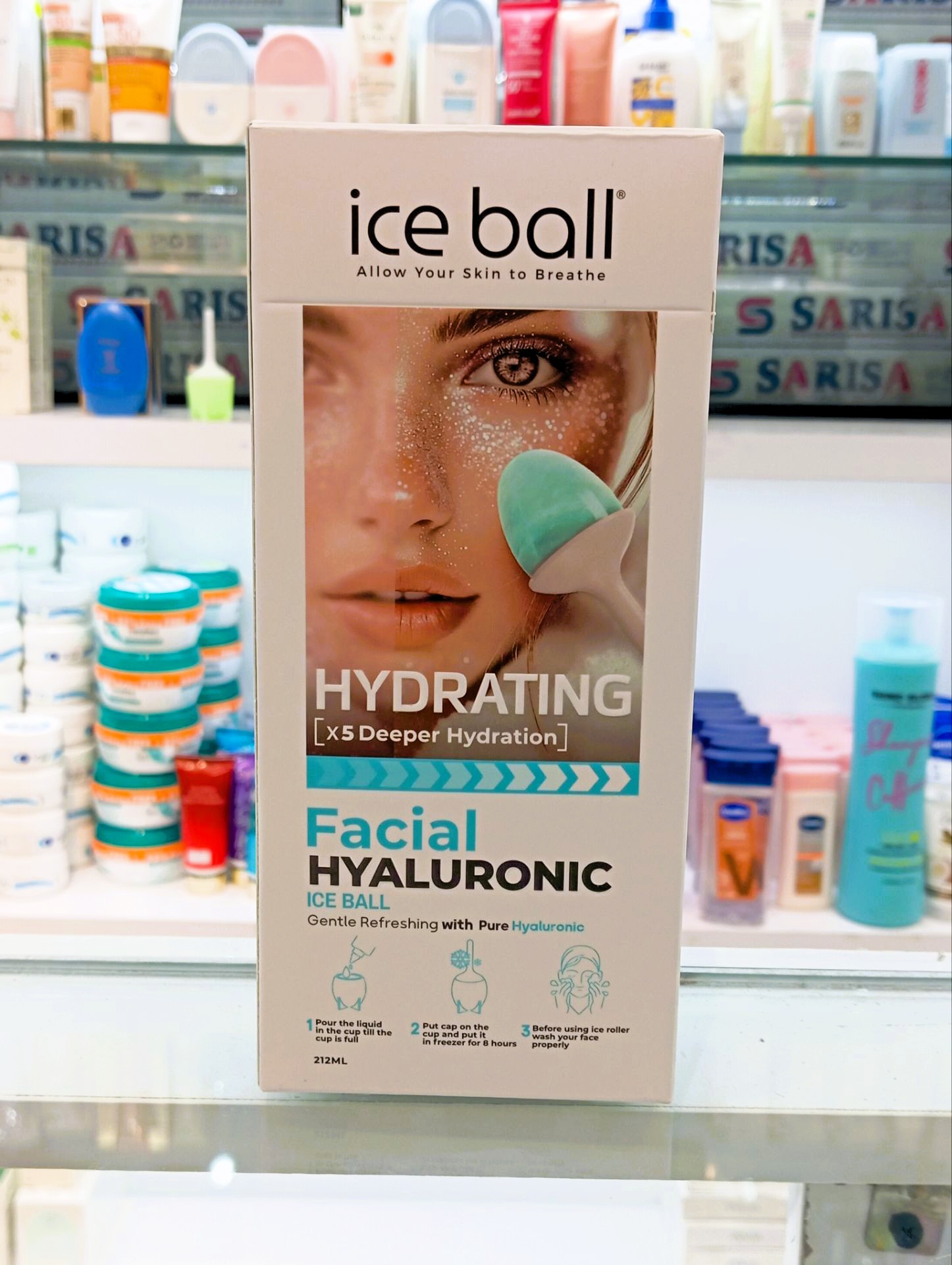 ژل آبرسان آیس بال ice ball صورت حاوی سدیم هیالورونات 212 میلی لیتر