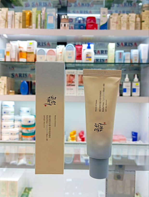 کرم ضد آفتاب بی رنگ آکوا فرش SPF 50 حاوی برنج و B5 حجم ۵۰ میل