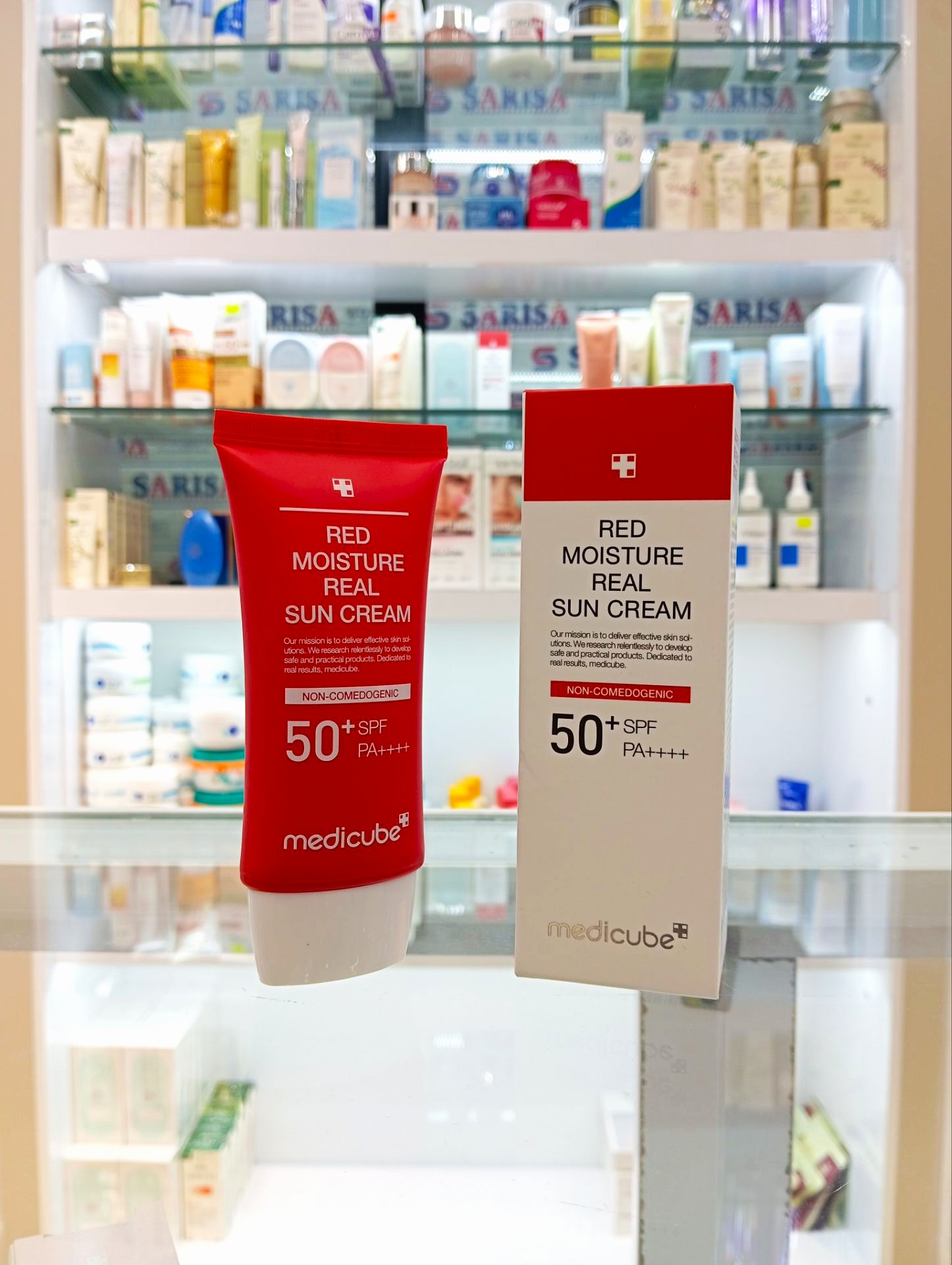 کرم ضد آفتاب مرطوب کننده مدی کیوب SPF50 حجم ۵۰ میلی لیتر