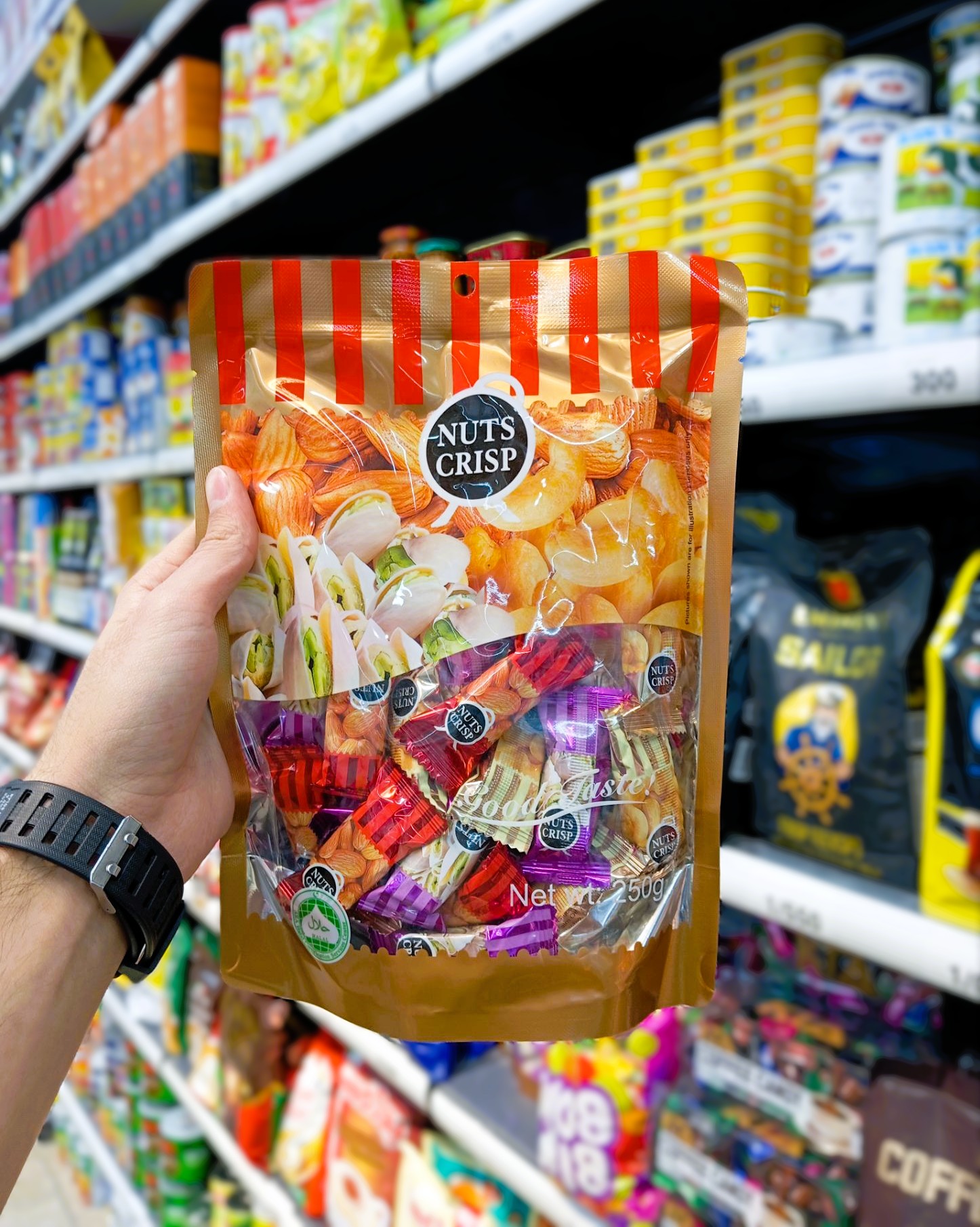 شکلات غلات آجیلی Nuts Crisp ۲۵۰ گرم – ترکیبی ترد از شکلات، غلات و مغزها