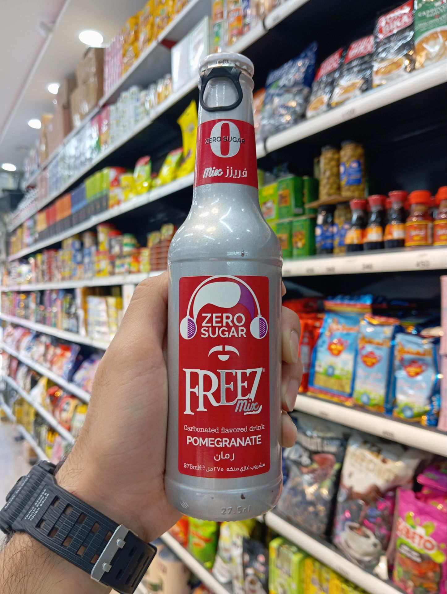 نوشیدنی گازدار فریز میکس بدون قند طعم انار و گرنادین Freez Mix Zero Sugar حجم 275 میلی‌لیتر