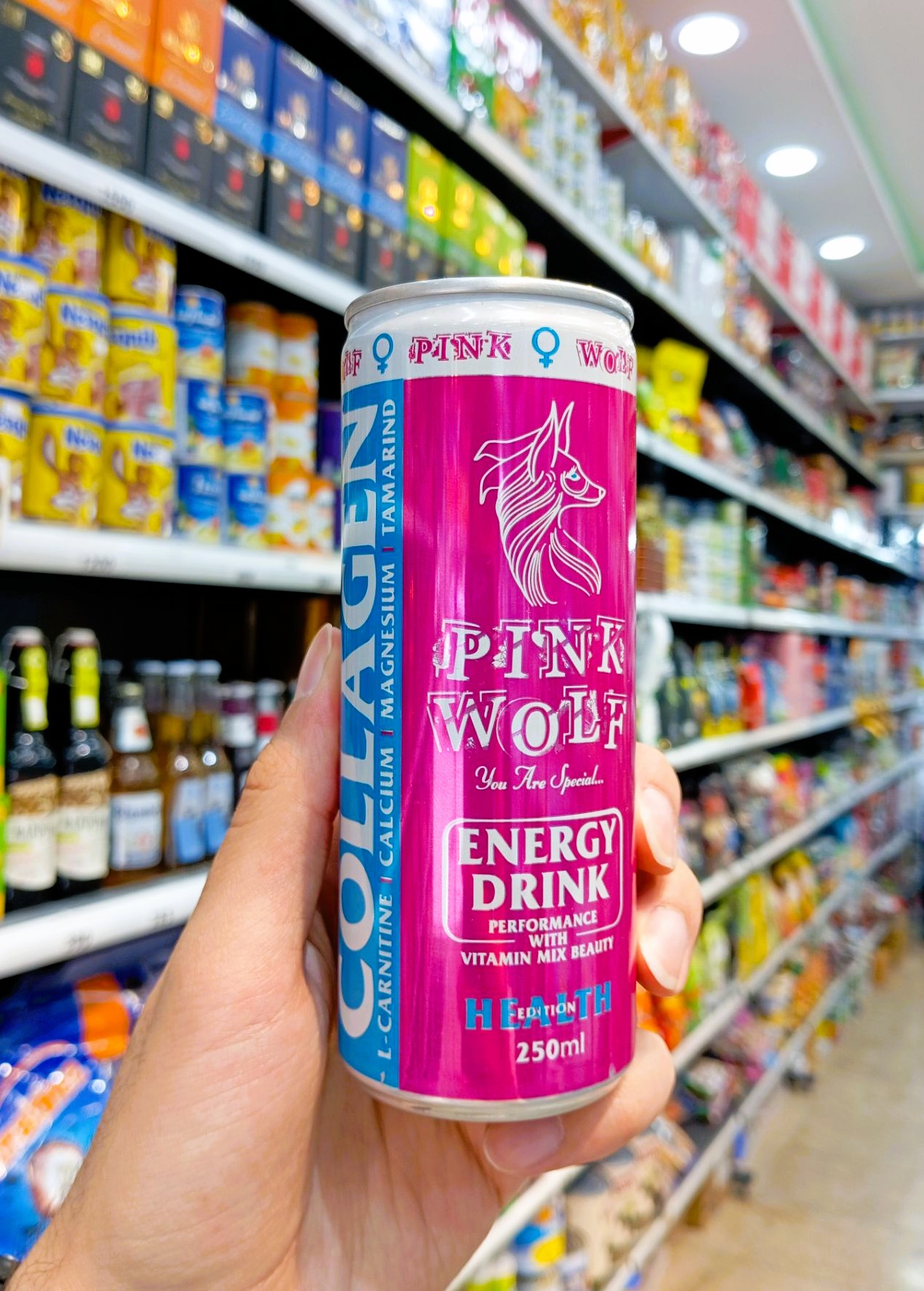 انرژی‌زا کلاژن‌دار پینک ولف مخصوص بانوان ۲۵۰ میل | Pink Wolf
